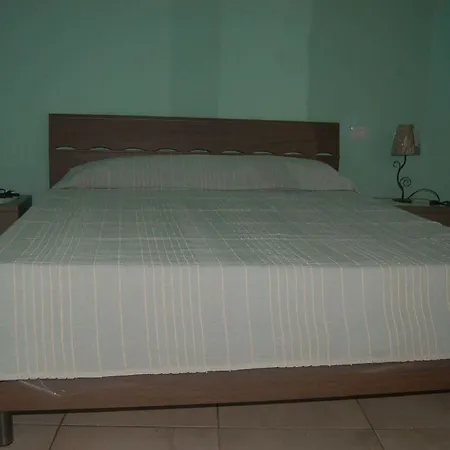 Amaryllis Apartment *